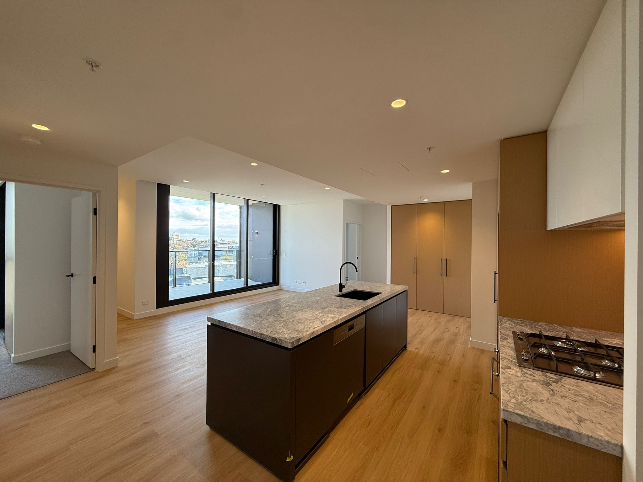 333StK Living & Dining (#606) 333StK Living & Dining (#606)